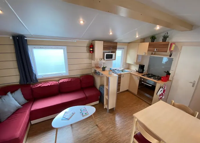 Convivial Pres De Avec Jardin_2 Дом отдыха